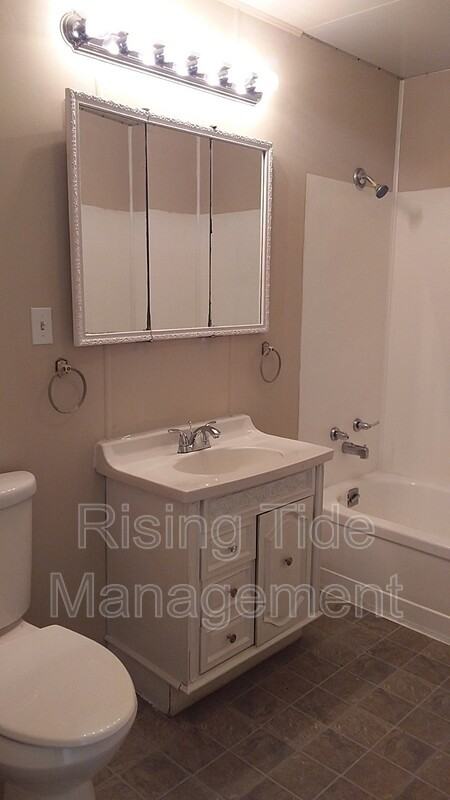 3295 Young Ave - Photo 5 of 25