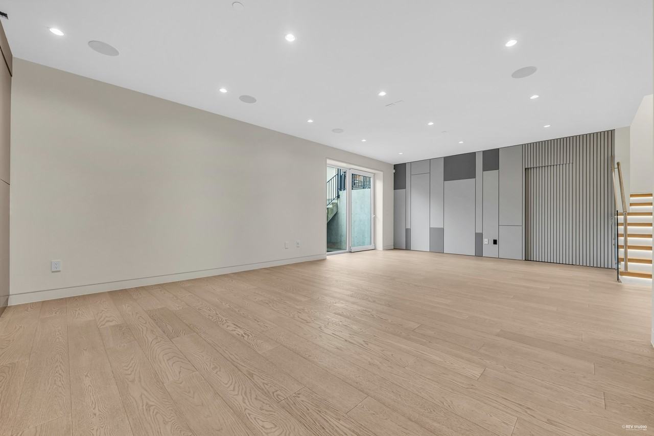 4465 Wallace Street - Photo 36