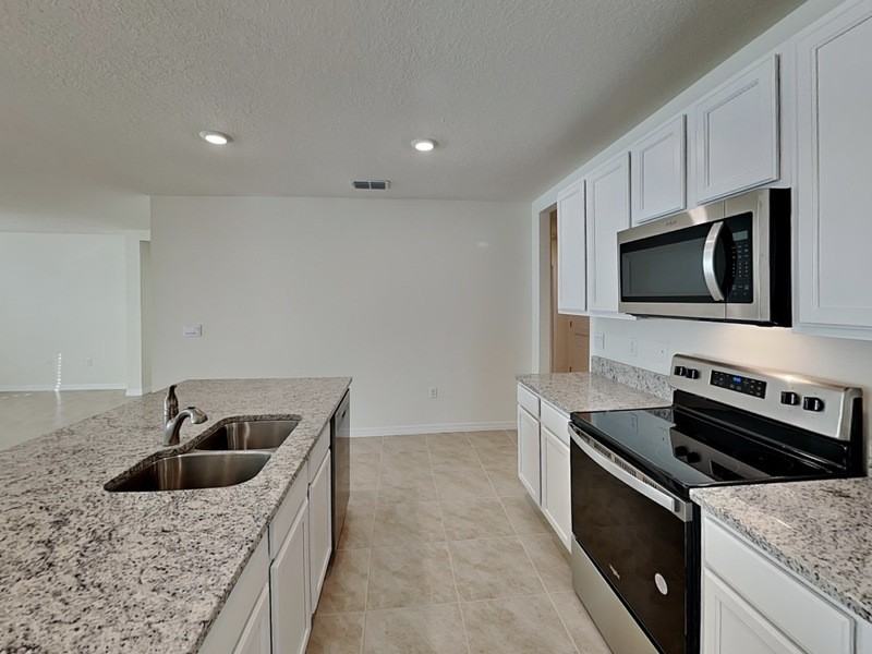 1004 Brooklet Dr - Photo 6 of 17