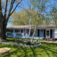 featured image of 1216 Meadowview Dr