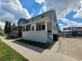 featured image of 220 6th St
