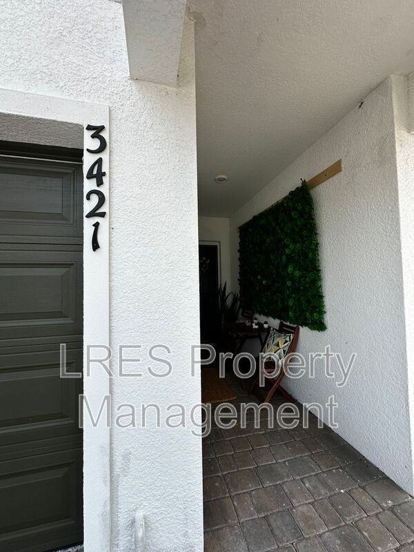 3421 Beau Rd - Photo 4 of 48