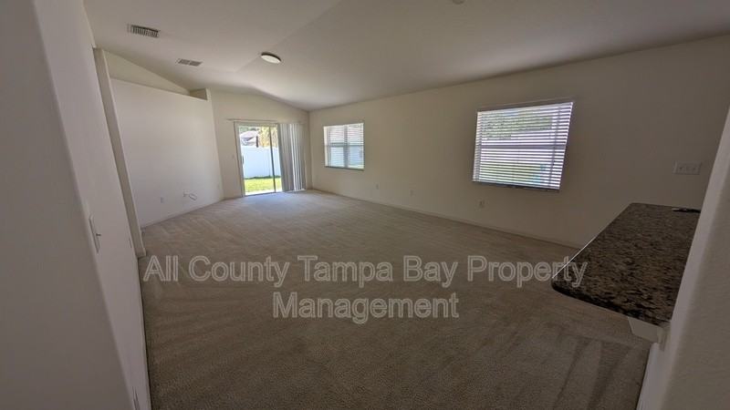 25820 Crippen Dr - Photo 7 of 24