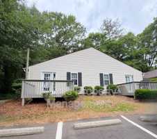 featured image of 155 Bowen St #7