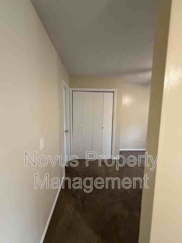 155 Bowen St #7 - Photo 6 of 22