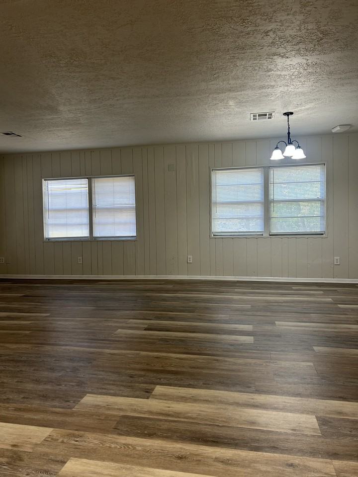 289 Red Cedar Rd #1 - Photo 7 of 10