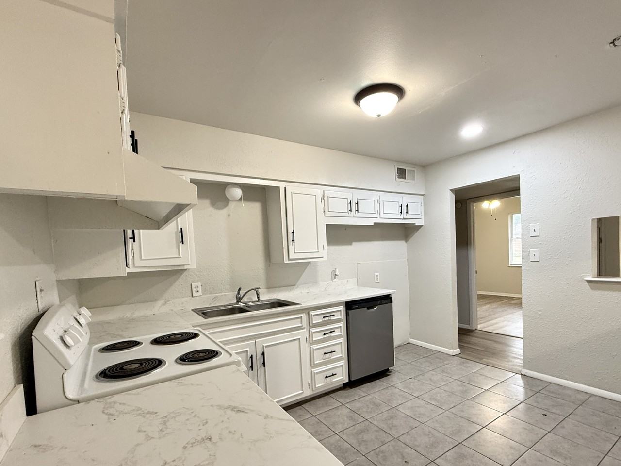 525 Cottonwood St #1 - Photo 2 of 23