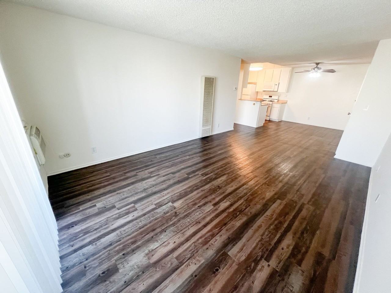 11018 Moorpark Apartments - Photo 2 of 50