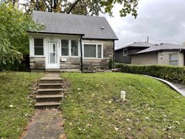 featured image of 935 Lena Ave #1