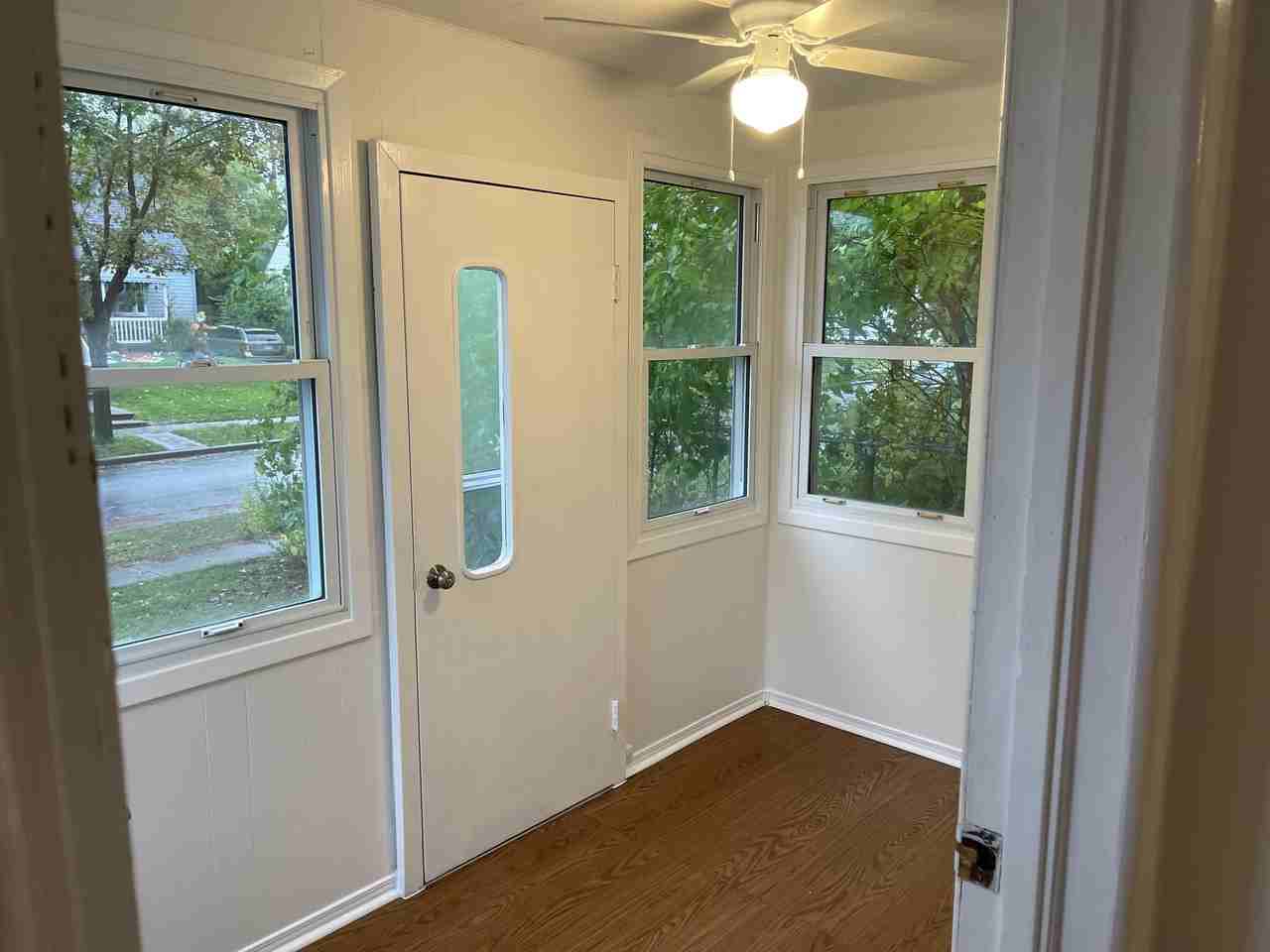 935 Lena Ave #1 - Photo 3 of 13