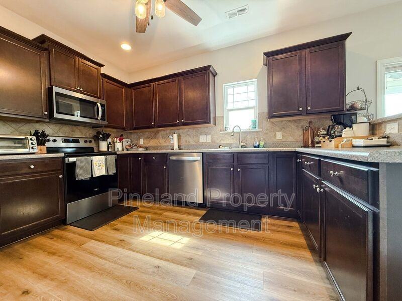 3935 Standardbred Dr - Photo 7 of 22