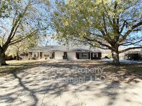 831 N 54th Ave - Photo 1 of 1