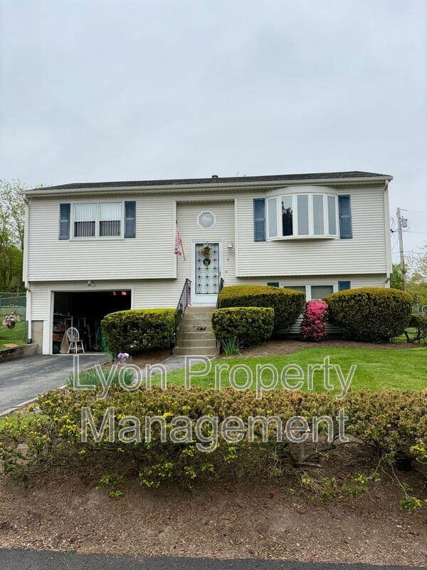 5 Moccasin Dr - Photo 2 of 16