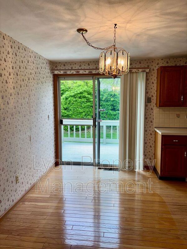 5 Moccasin Dr - Photo 3 of 16