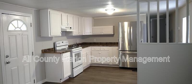1011 Nw 42nd Ln - Photo 3 of 9