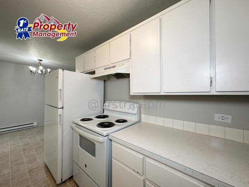 3037 W Jordan St - Photo 6 of 16