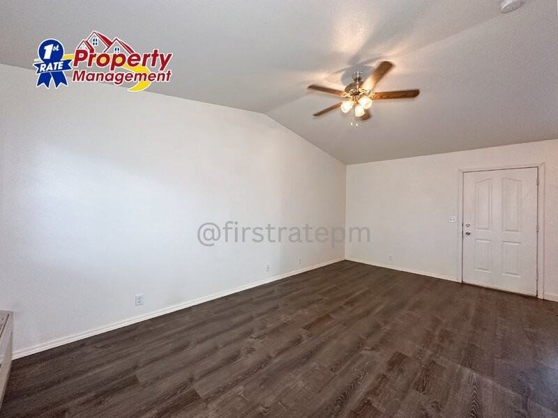 121 W Madison St #101 - Photo 5 of 23