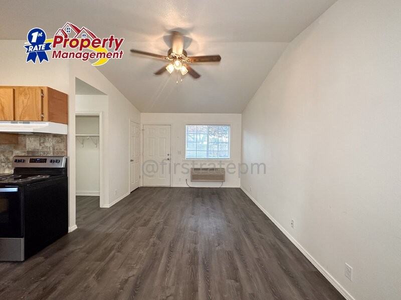 121 W Madison St #101 - Photo 7 of 23