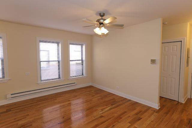 821 W Cornelia Ave #216 - Photo 7 of 12