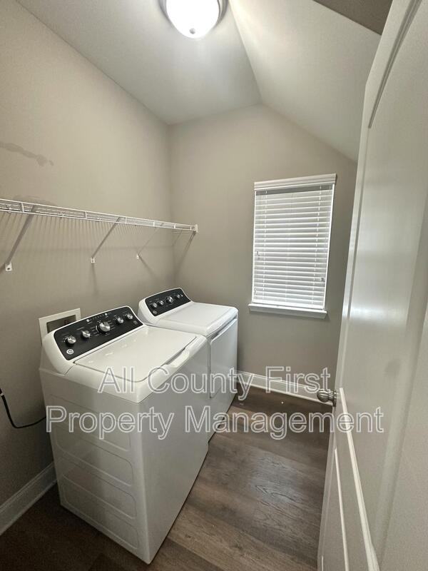 553 Sprayberry Dr - Photo 6 of 23