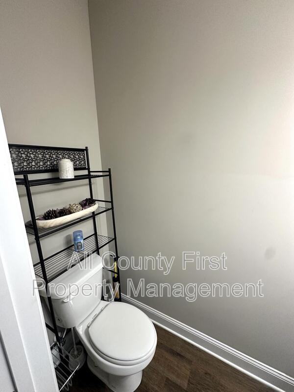 553 Sprayberry Dr - Photo 7 of 23