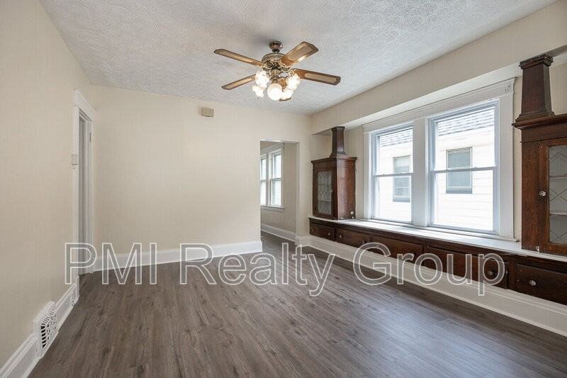 1459 E 134th St #UP - Photo 4 of 17