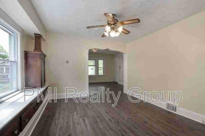 1459 E 134th St #UP - Photo 5 of 17
