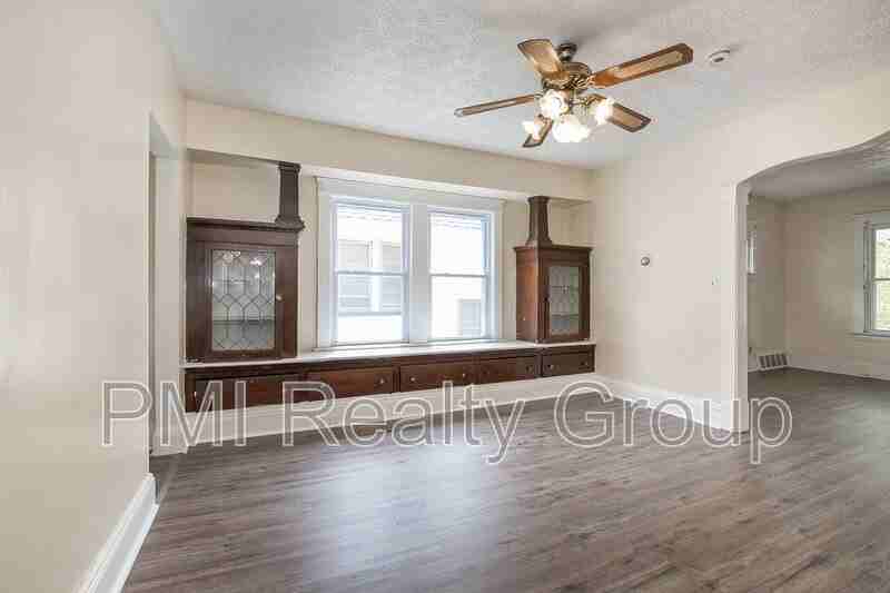 1459 E 134th St #UP - Photo 6 of 17