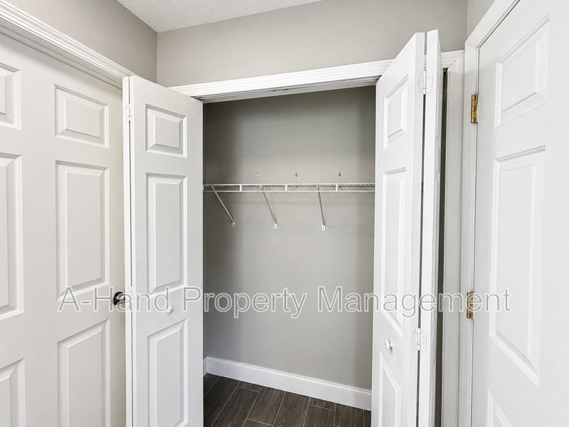 1334 Washington Palm Loop #B - Photo 3 of 7