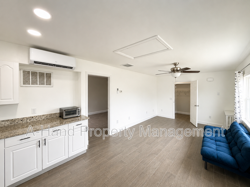 1334 Washington Palm Loop #B - Photo 7 of 7