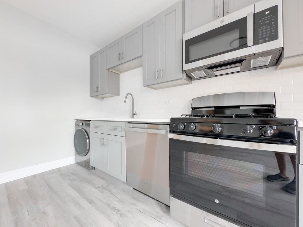 373 Hazel Ave #8B - Photo 4 of 19