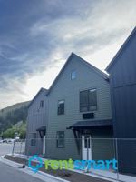 featured image of 446 Michigan Ave #4