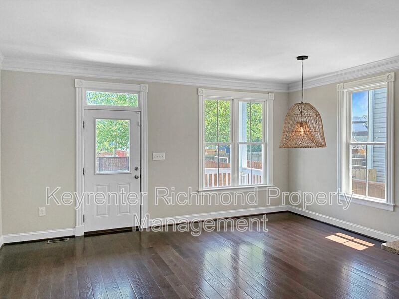 1221 N 26th St - Photo 7 of 23