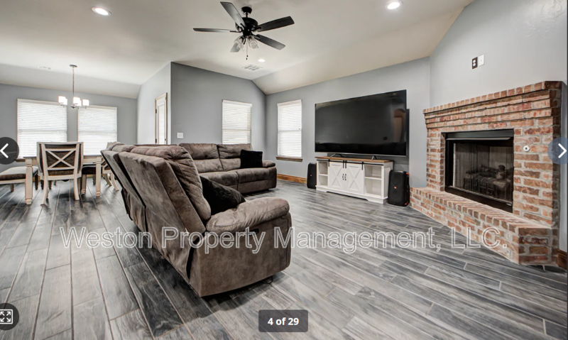 4216 Royal Garden Dr - Photo 3 of 17