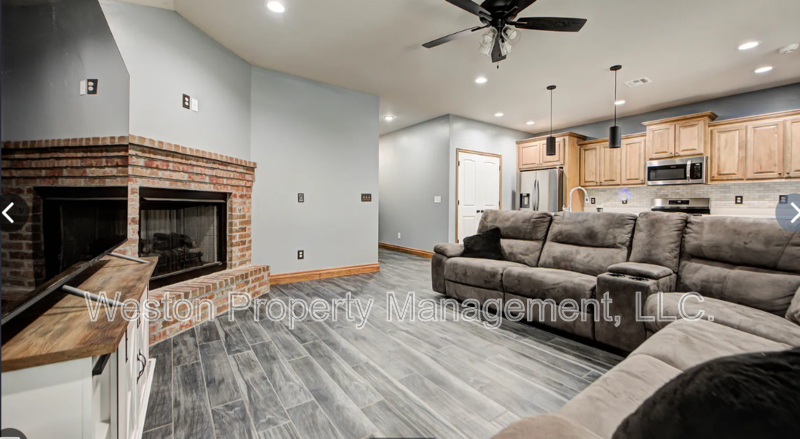 4216 Royal Garden Dr - Photo 4 of 17