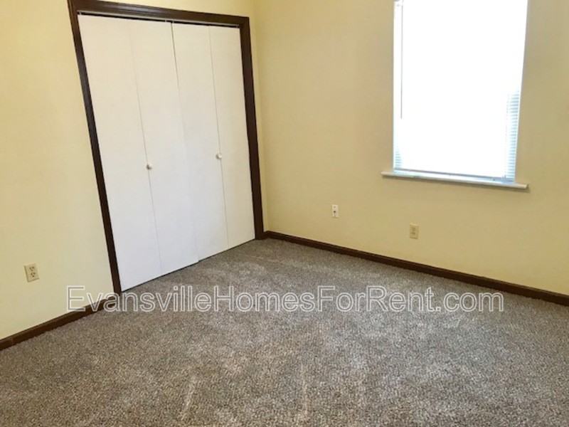 6515 Uebelhack Rd - Photo 4 of 7