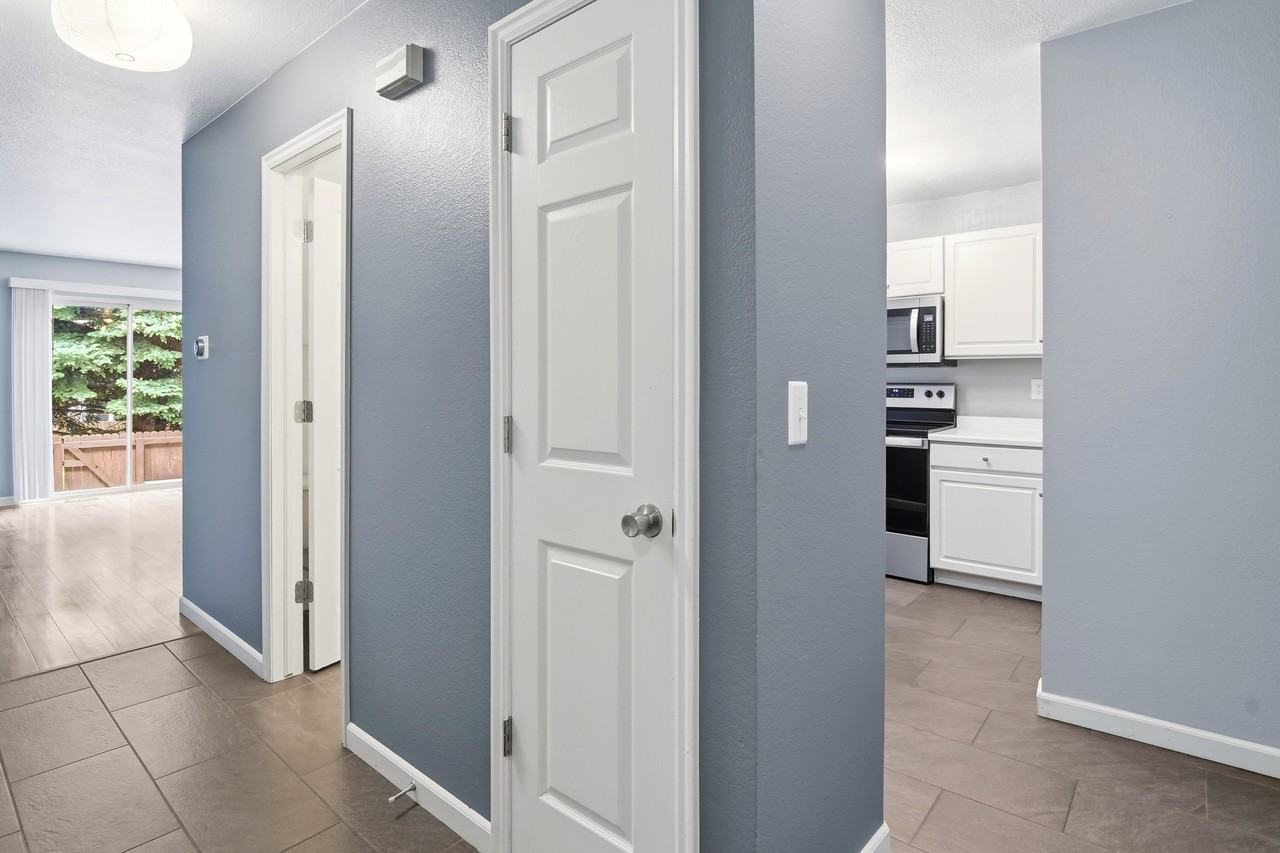 1221 Warrior Way #1 - Photo 4 of 19