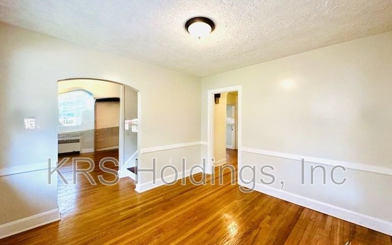 1116 Chestnut Hill Dr - Photo 6 of 10