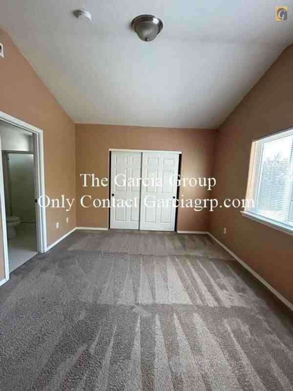 12625 Se Division St #B - Photo 6 of 19