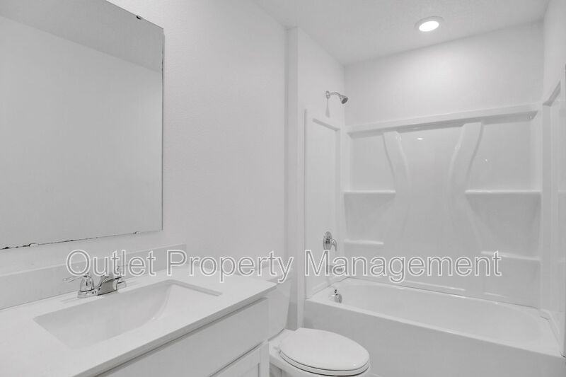 1386 Inkberry Cir - Photo 5 of 22