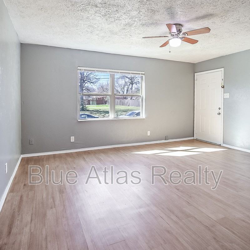 1212 Riverview Dr #B - Photo 4 of 23