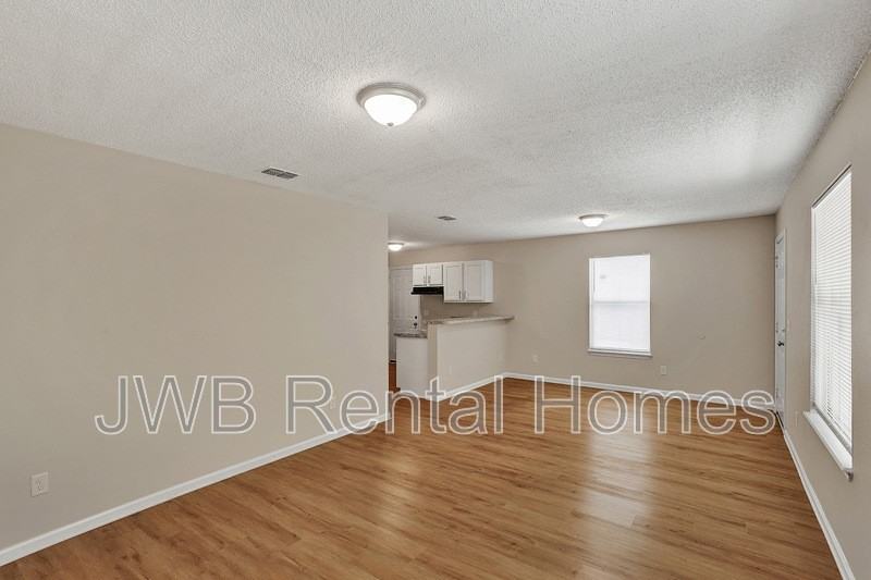 5352 Dodge Rd - Photo 5 of 22