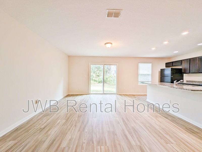 3159 Phyllis St - Photo 6 of 14