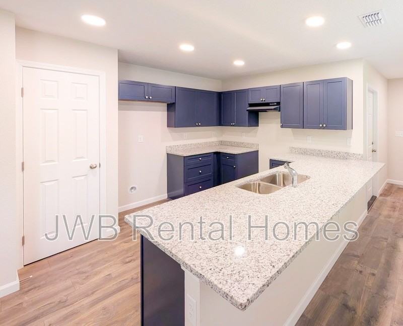 8617 Dandy Ave - Photo 2 of 20