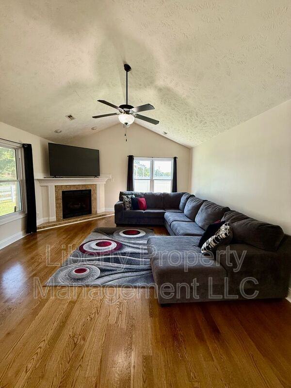 6205 Yorkie Ct - Photo 4 of 21