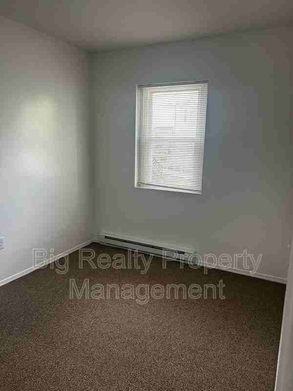 29 N Main St #2E - Photo 5 of 12