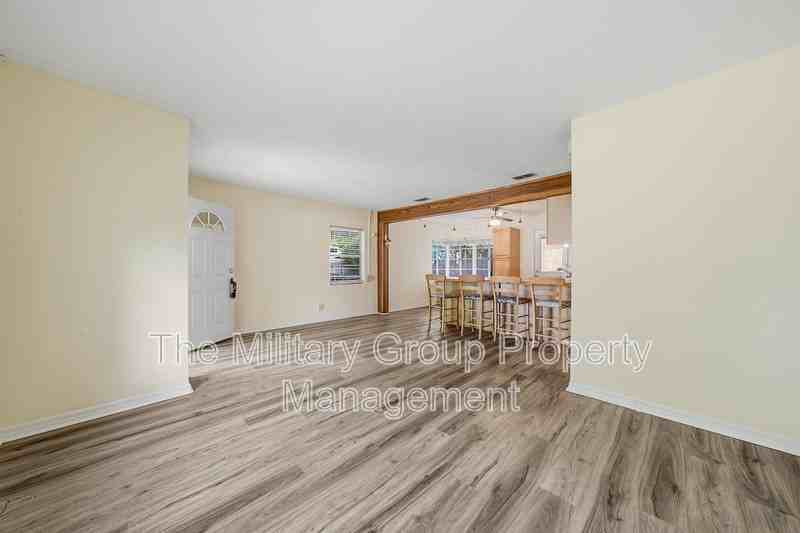 2115 Minerva Ave - Photo 6 of 31