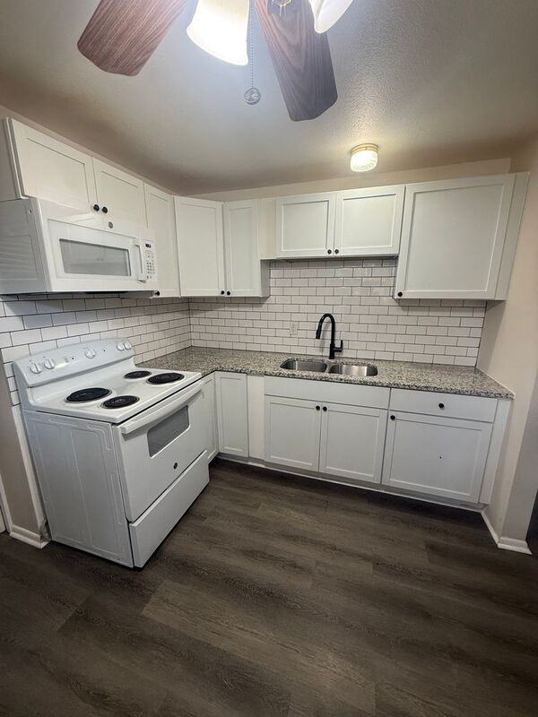 4200 Lake Breeze Ave #1 - Photo 2 of 15