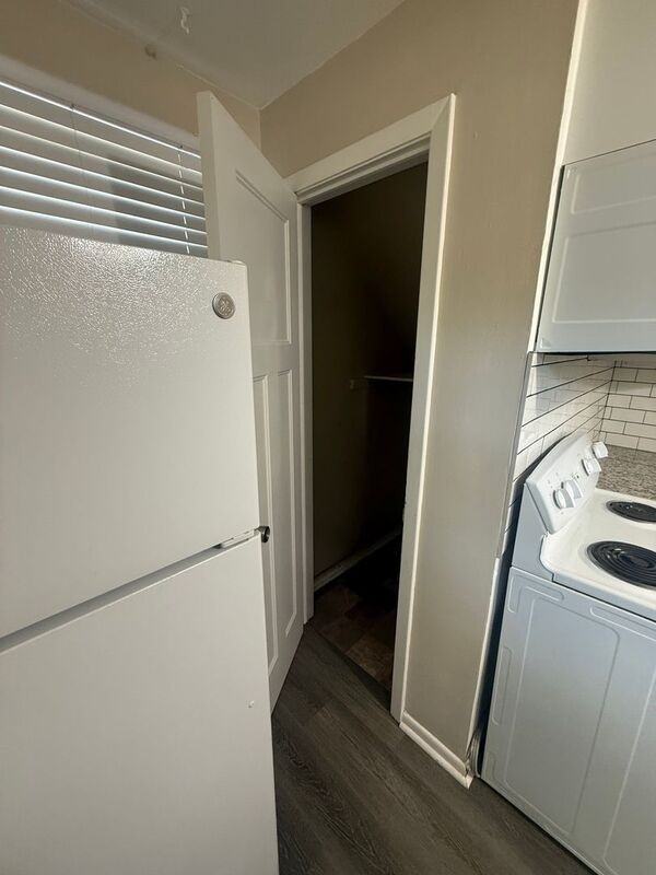 4200 Lake Breeze Ave #1 - Photo 3 of 15