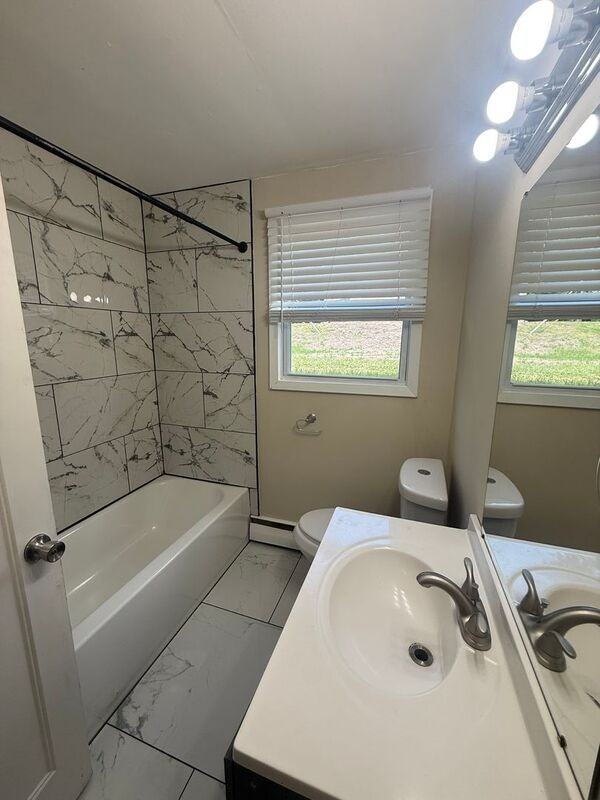 4200 Lake Breeze Ave #1 - Photo 6 of 15